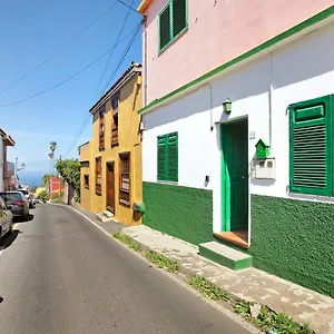 https://casa-del-mar-en-tacoronte.tenerifehoteles.net
